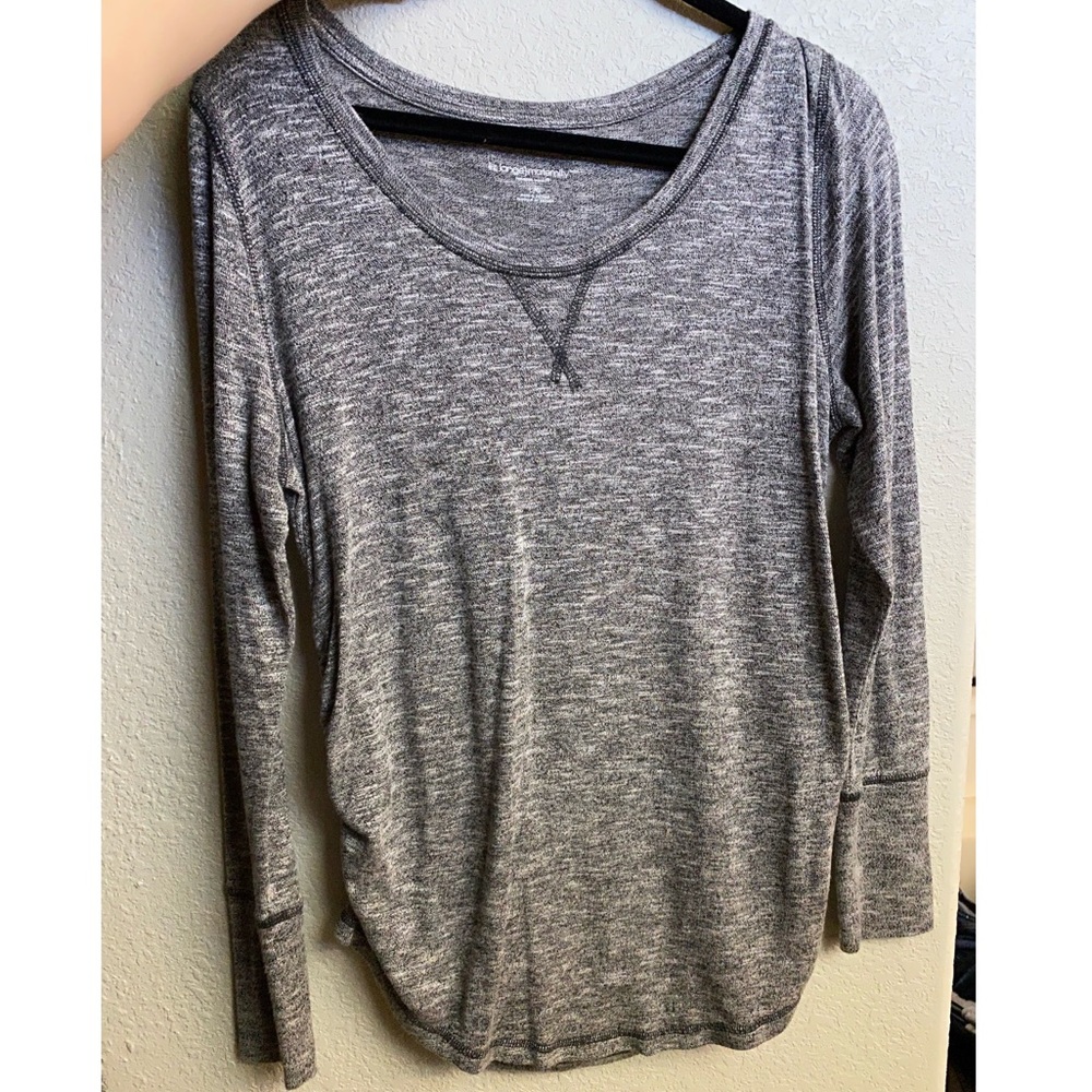Liz Lange maternity shirt